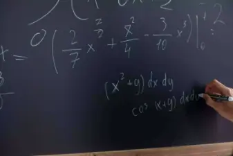 Memahami Keberagaman Bidang Studi di Jurusan Matematika